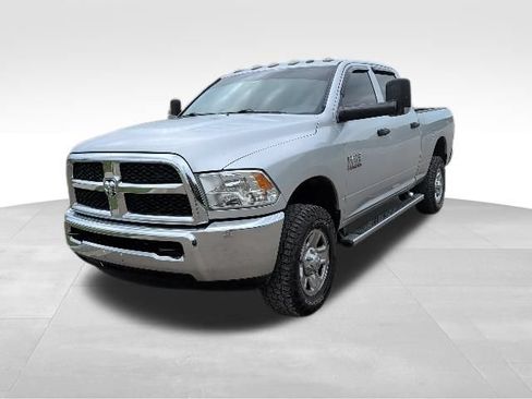 Used 2016 RAM 2500 Tradesman w/ Chrome Appearance Group AWD/4WD image 10