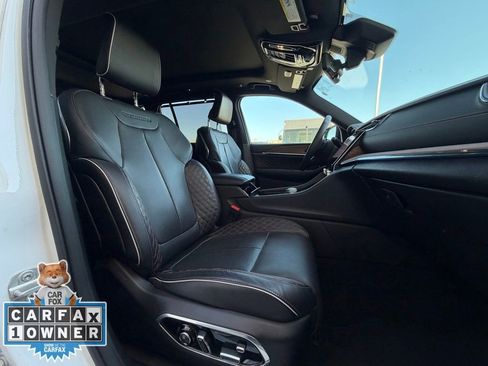 Used 2024 Jeep Grand Cherokee Summit w/ Advanced Protech Group IV image 28