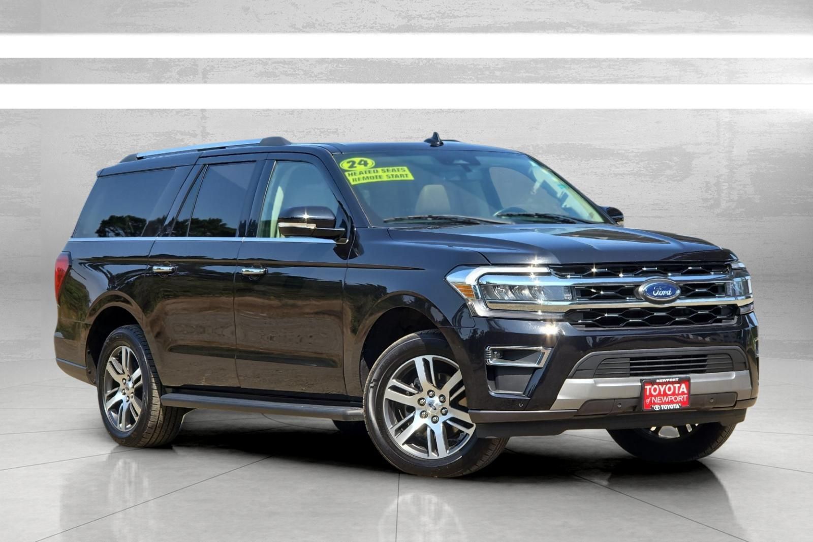 Used 2024 Ford Expedition Max Limited AWD/4WD image 2