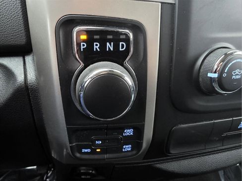 Used 2017 RAM 1500 Classic SLT image 24