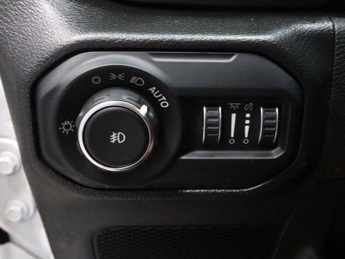Used 2021 Jeep Wrangler Unlimited Sport AWD/4WD image 25