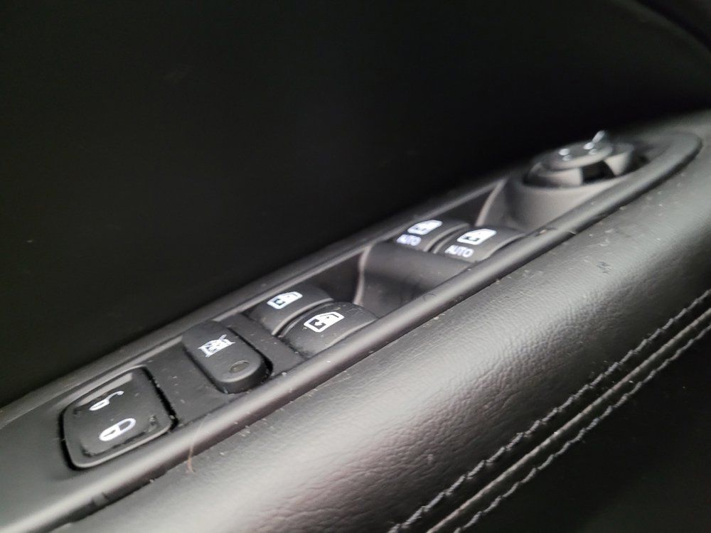 Used 2018 Jeep Compass Latitude w/ Popular Equipment Group FWD image 27
