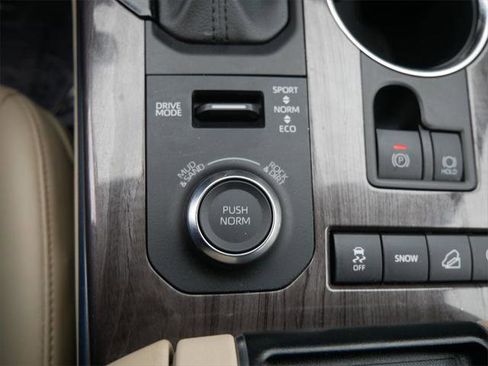 Certified 2022 Toyota Highlander Limited image 19