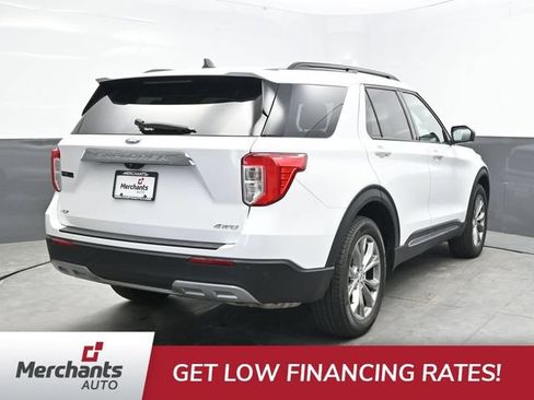 Used 2022 Ford Explorer XLT w/ Equipment Group 202A AWD/4WD image 7