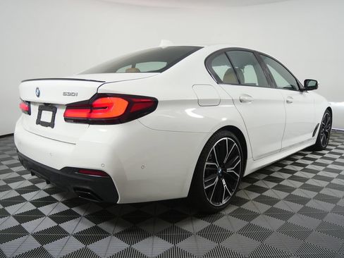 Used 2023 BMW 530i w/ M Sport Package RWD image 3
