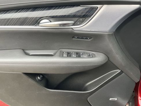 Certified 2024 Cadillac XT6 Premium Luxury w/ Technology Package image 37