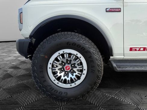 New 2026 Ford Bronco Outer Banks w/ Sasquatch Package AWD/4WD image 9