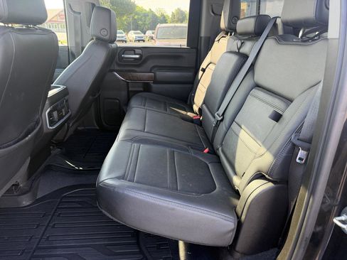 Used 2021 GMC Sierra 2500 Denali image 9