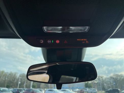 New 2026 Chevrolet Equinox LT image 30