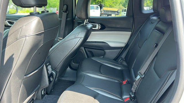 Certified 2024 Jeep Compass Limited w/ Sun and Sound Group AWD/4WD image 24