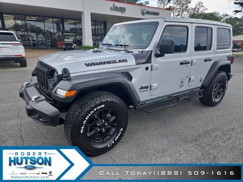Used 2022 Jeep Wrangler Unlimited Sport AWD/4WD image 2