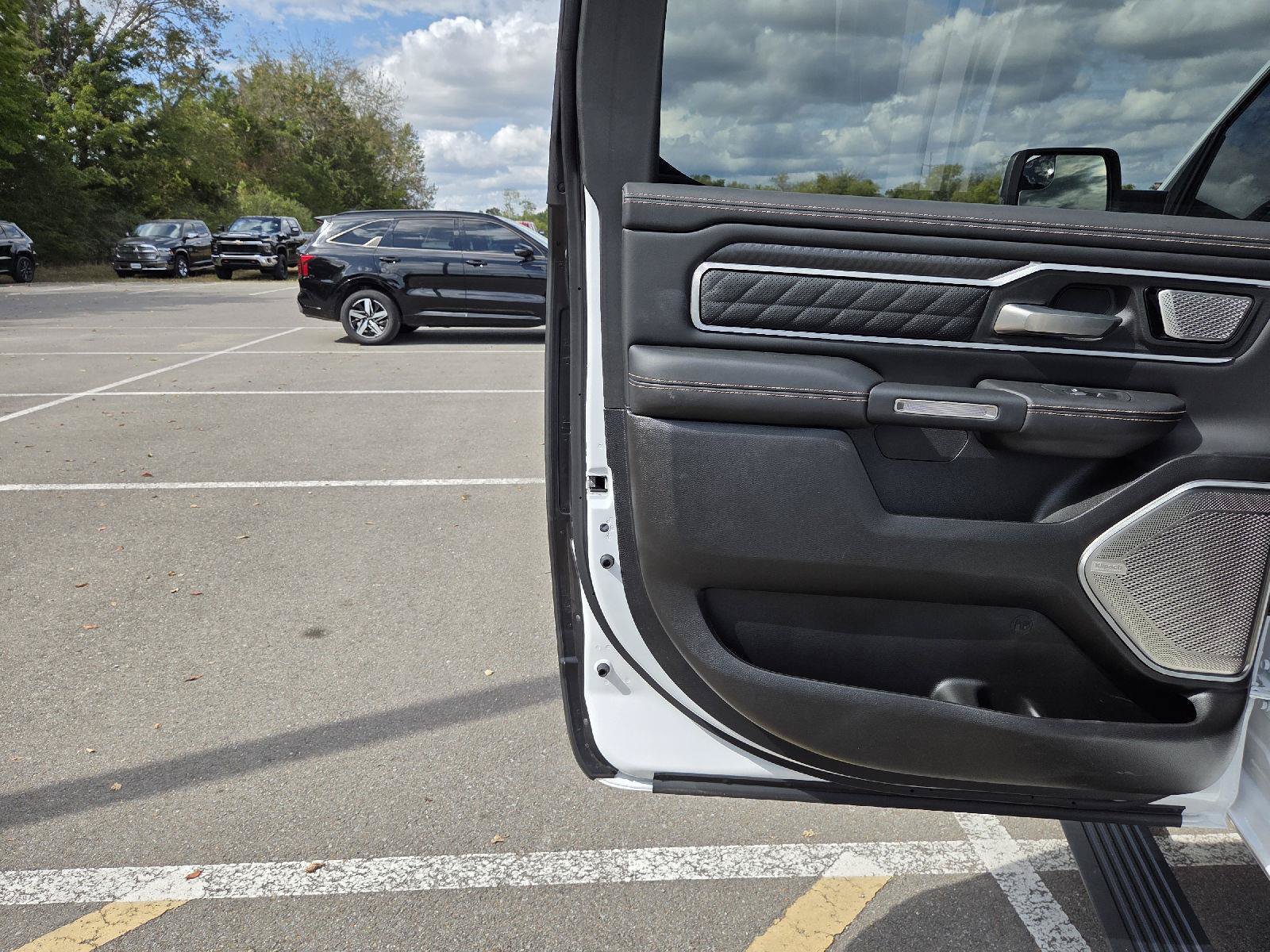 Used 2027 RAM 1500 Tungsten AWD/4WD image 31