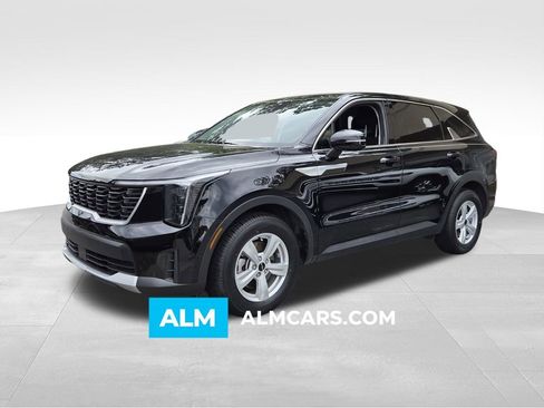 Used 2025 Kia Sorento LX FWD image 1
