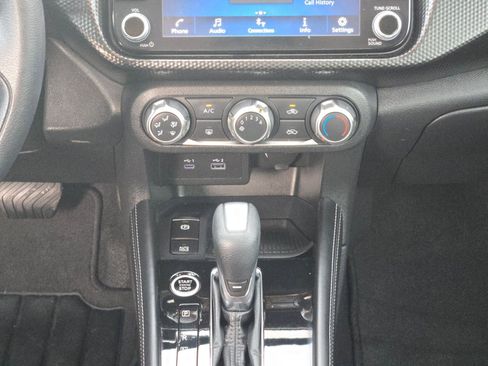 Used 2023 Nissan Kicks SV image 18