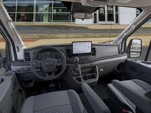 Used 2024 Ford Transit 350 XLT image 30