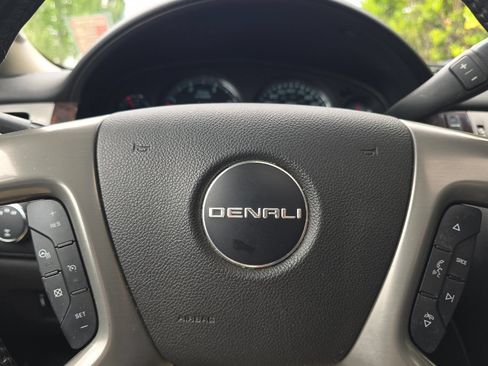 Used 2012 GMC Sierra 2500 Denali w/ Suspension Package, Off-Road AWD/4WD image 22