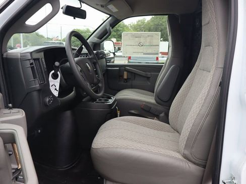 New 2025 Chevrolet Express 2500 w/ Driver Convenience Package image 4
