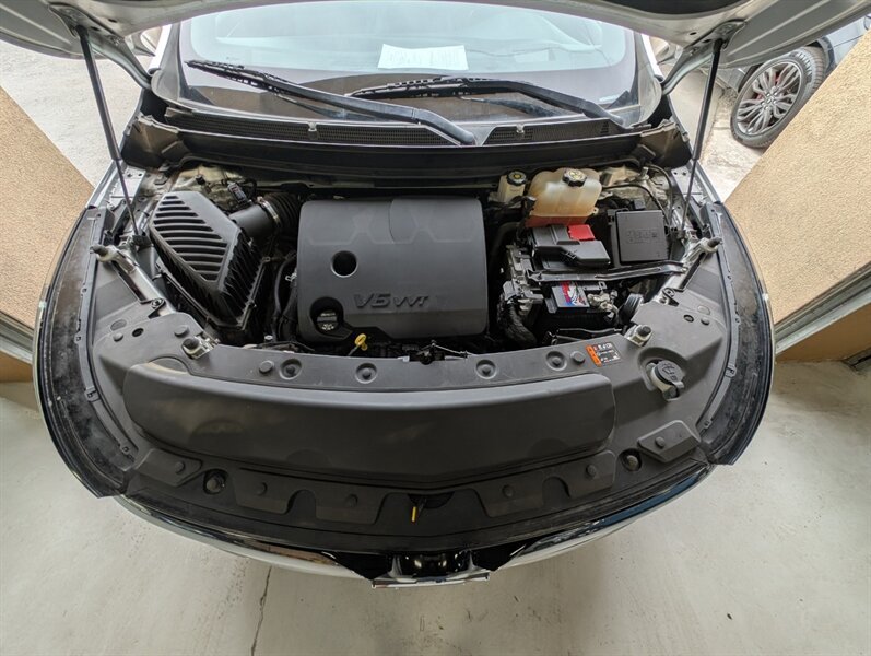 Used 2022 Buick Enclave Premium AWD/4WD image 17