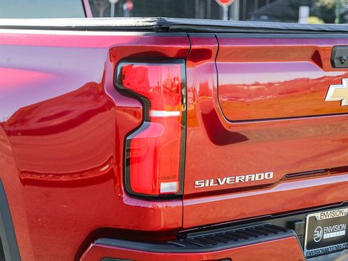 Used 2025 Chevrolet Silverado 3500 High Country w/ Technology Package image 10