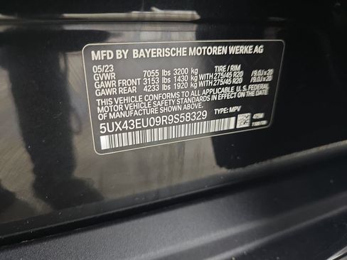 Certified 2024 BMW X5 xDrive50e w/ Premium Package AWD/4WD image 31