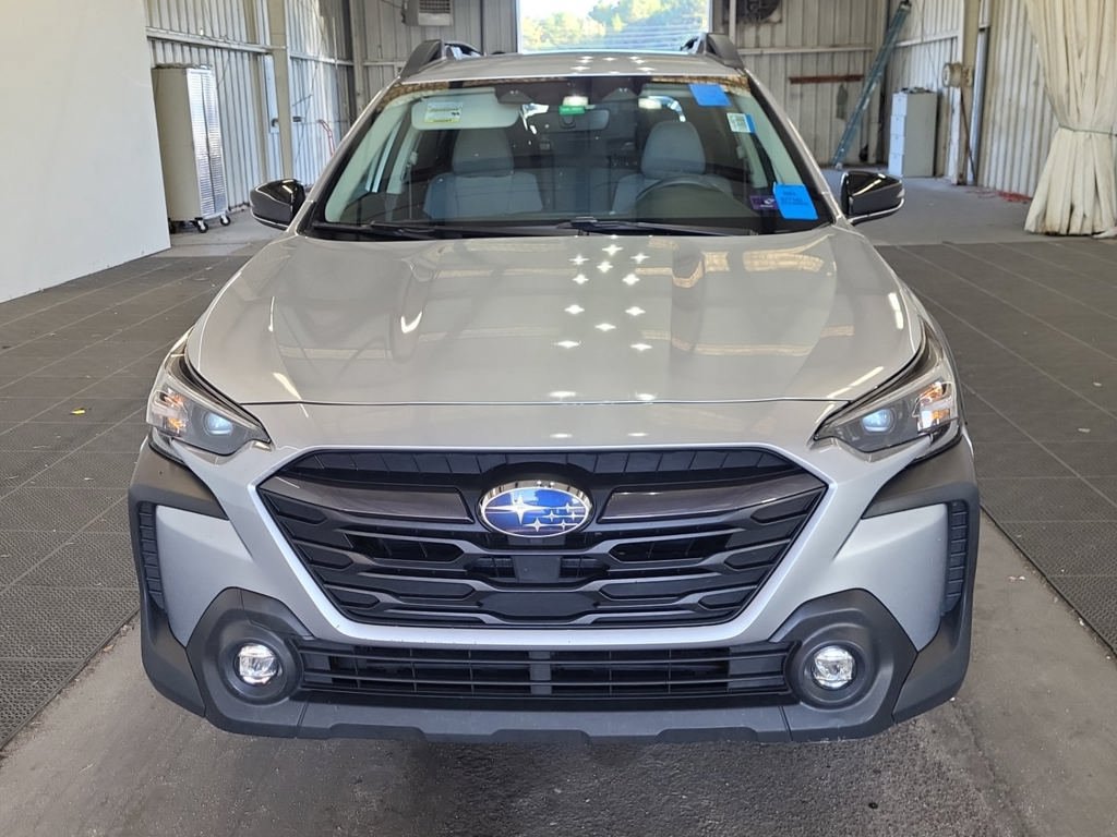 Used 2024 Subaru Outback Premium AWD/4WD image 7