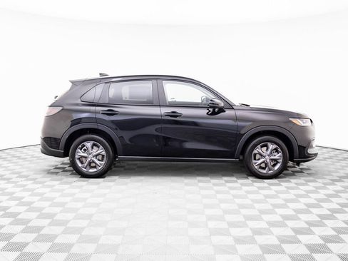 Certified 2026 Honda HR-V LX image 9