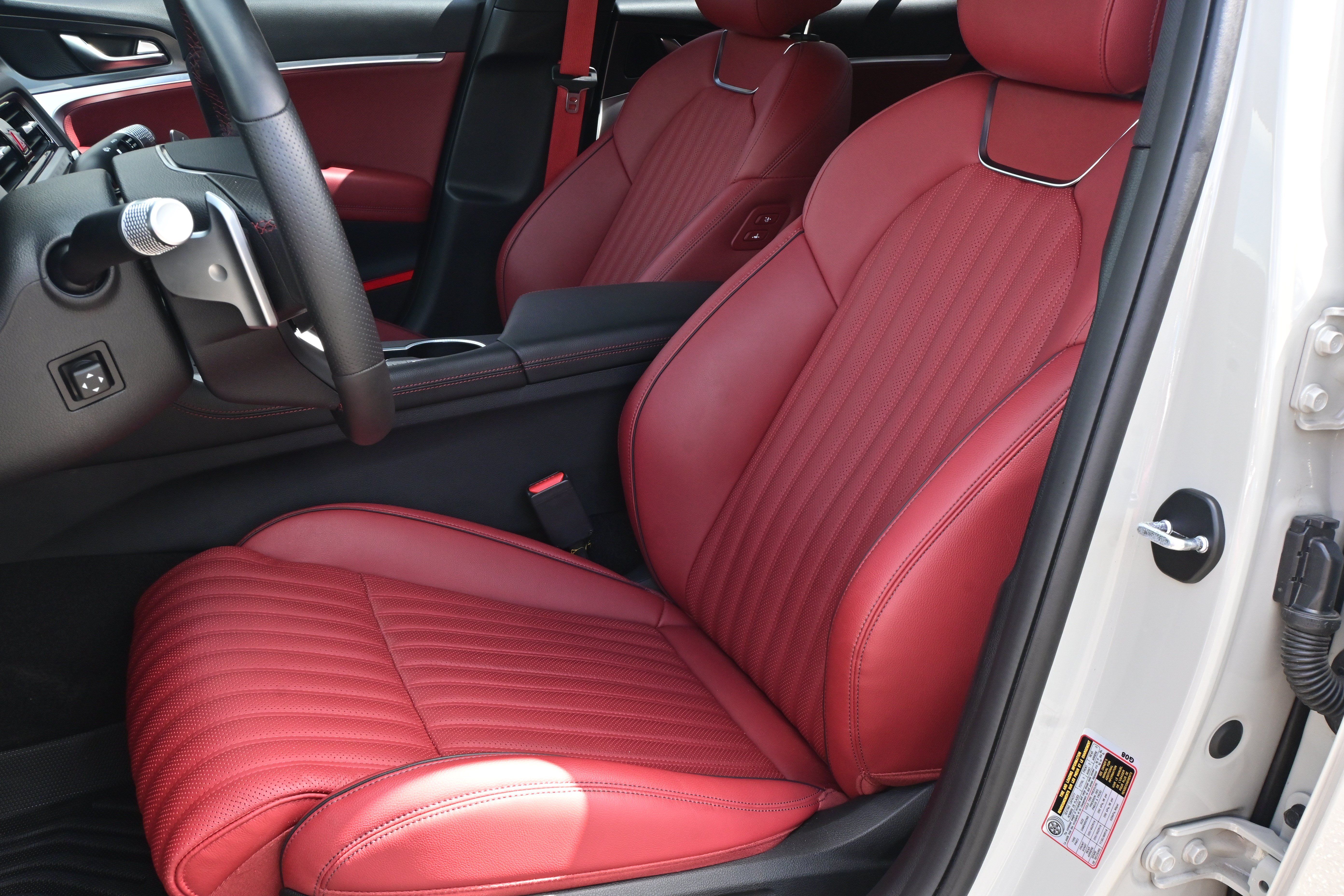Used 2026 Genesis G70 3.3T Sport Prestige RWD image 16