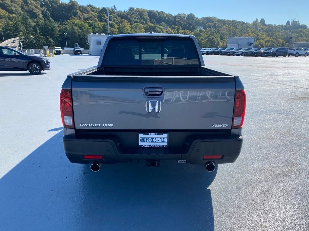 Used 2023 Honda Ridgeline RTL-E image 7