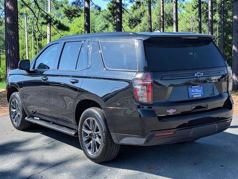 Used 2024 Chevrolet Tahoe Z71 w/ Luxury Package AWD/4WD image 4