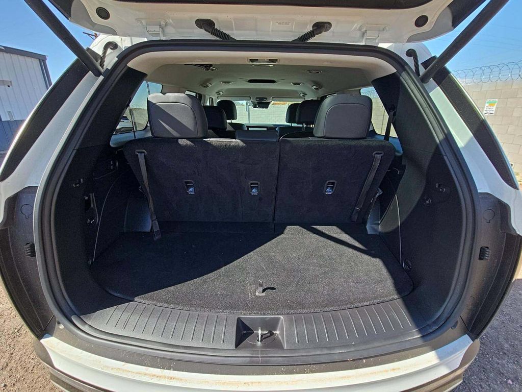 Used 2026 Hyundai Palisade SEL AWD/4WD image 9