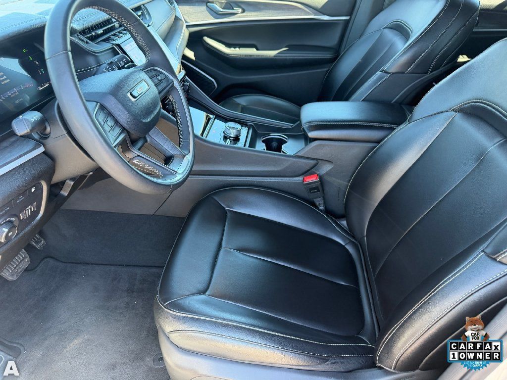 Certified 2024 Jeep Grand Cherokee Limited 4xe AWD/4WD image 16