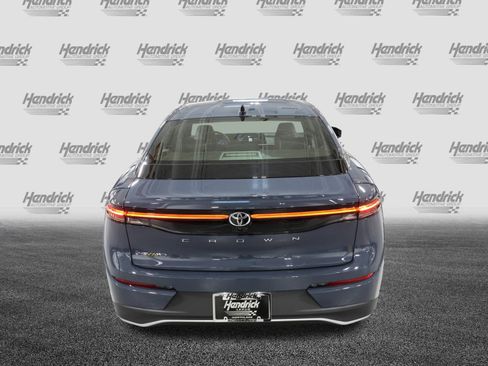 Used 2025 Toyota Crown XLE image 8