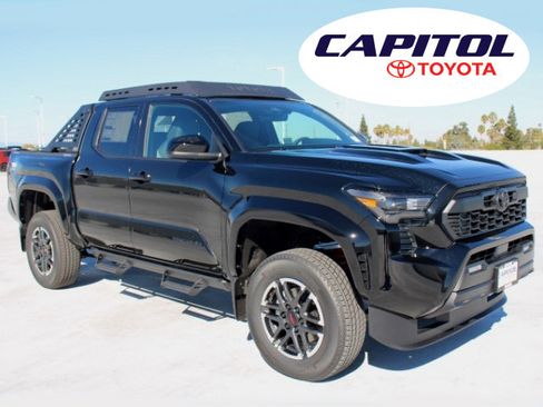 New 2025 Toyota Tacoma TRD Sport image 1