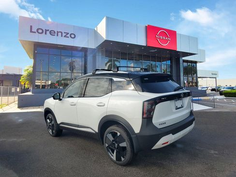 New 2026 Nissan Kicks SR image 6