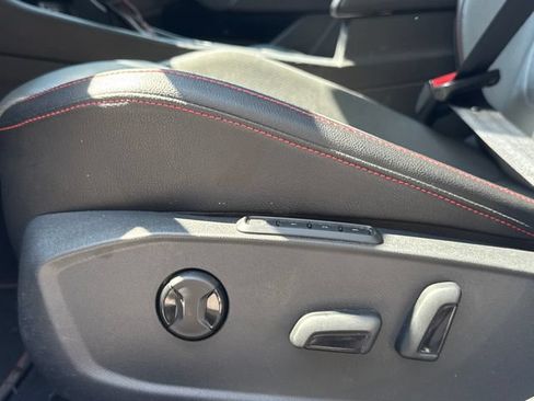 Used 2025 Volkswagen Jetta GLI Autobahn FWD image 14