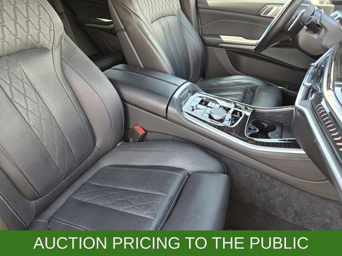 Used 2025 BMW X5 xDrive50e AWD/4WD image 14