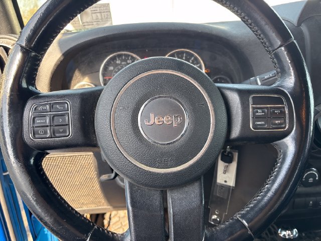 Used 2016 Jeep Wrangler Unlimited Sport w/ Connectivity Group AWD/4WD image 9