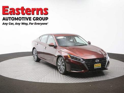 Used 2023 Nissan Altima 2.5 SL FWD image 51