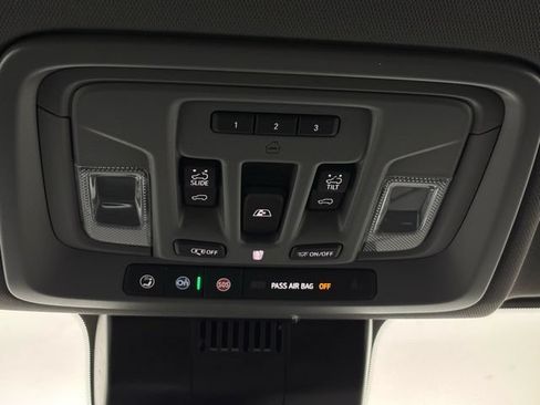 New 2026 GMC Sierra 1500 Elevation w/ Elevation Premium Package AWD/4WD image 24