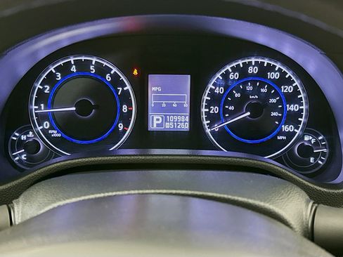 Used 2013 INFINITI G37 x w/ Premium Pkg image 18