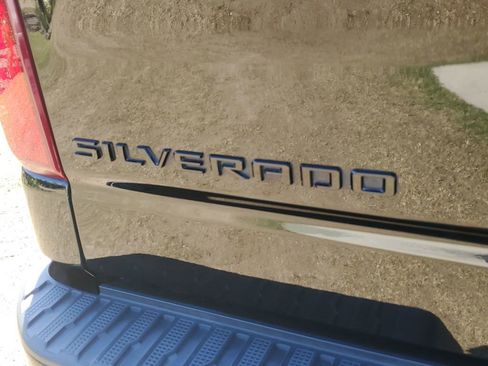 Used 2022 Chevrolet Silverado 1500 Custom w/ LPO, Dark Essentials Package image 8