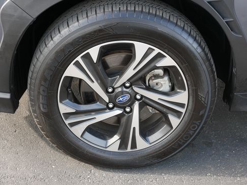 Certified 2025 Subaru Crosstrek 2.5i Premium AWD/4WD image 15