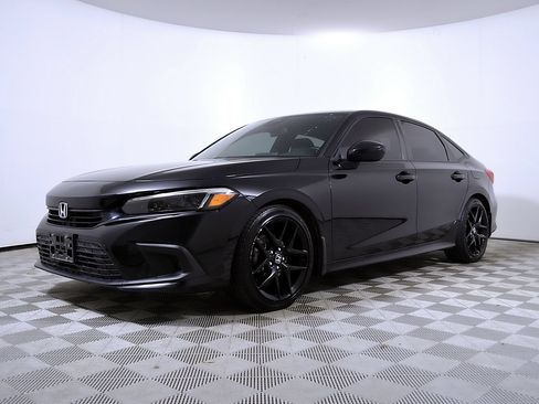 Used 2024 Honda Civic Sport image 2