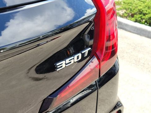 Used 2024 Cadillac XT4 Luxury image 8