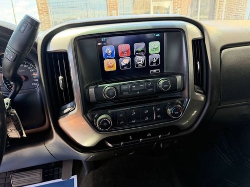 Used 2018 Chevrolet Silverado 1500 LT AWD/4WD image 13