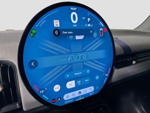 Certified 2025 MINI Cooper 2-Door Hardtop image 18