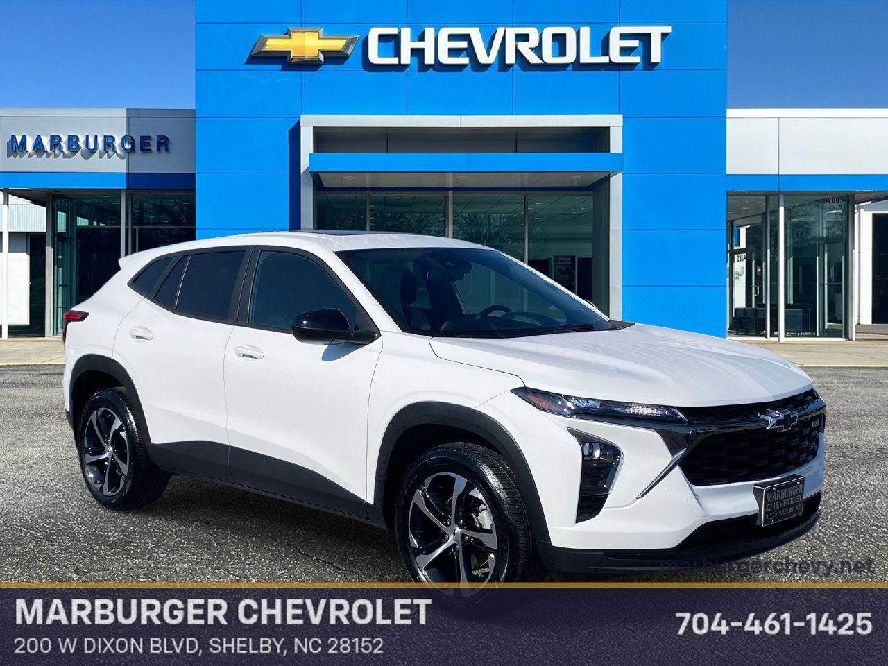 Used 2025 Chevrolet Trax RS w/ Sunroof Package FWD image 1