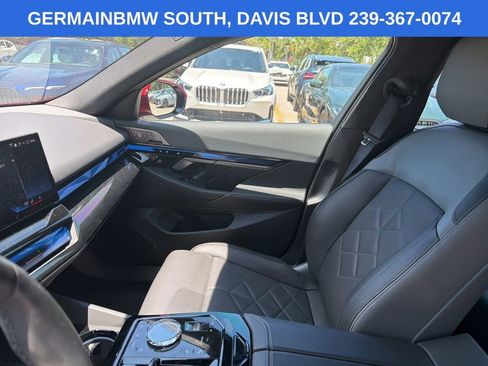 Used 2024 BMW 540i xDrive w/ Executive Package AWD/4WD image 31