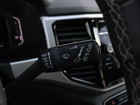 Used 2023 Volkswagen Atlas SE w/ Black Wheel Package image 14