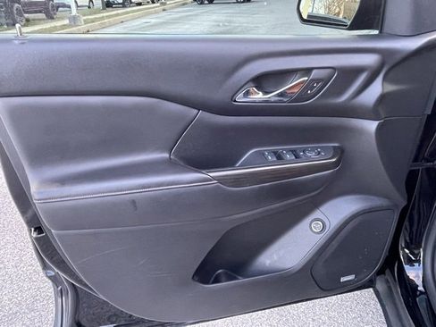 Certified 2017 GMC Acadia SLT image 31